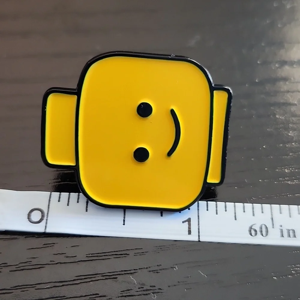 Lego Minifig Head Inspired Enamel Pin - Picture 3 of 4